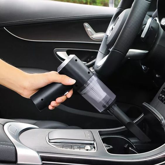 Combo Aspiradora para Carro + Transmisor Bluetooth Multifuncional